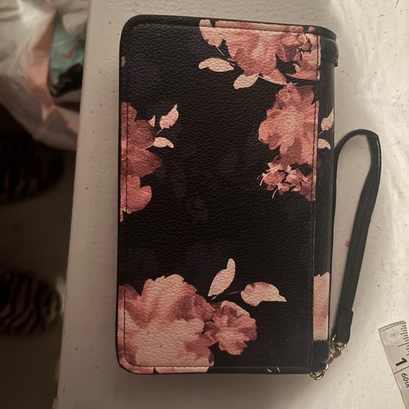 Victoria Secret Floral Tech Wallet/ Wristlet - Picture 2 of 4